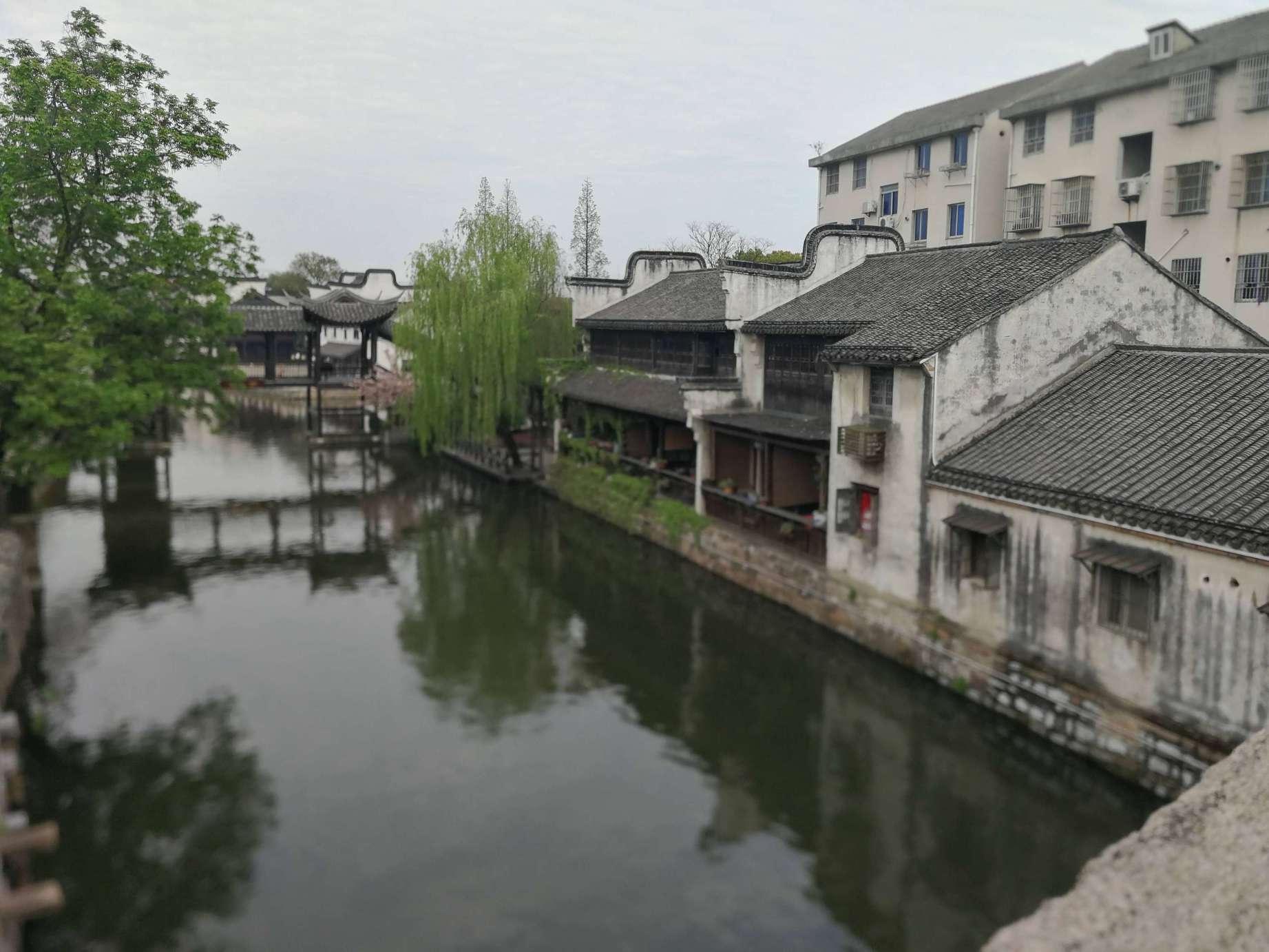 手机屏幕压碎了怎么办？